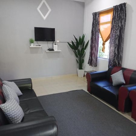 Homestay Tok Abah Kuala Besut Buitenkant foto