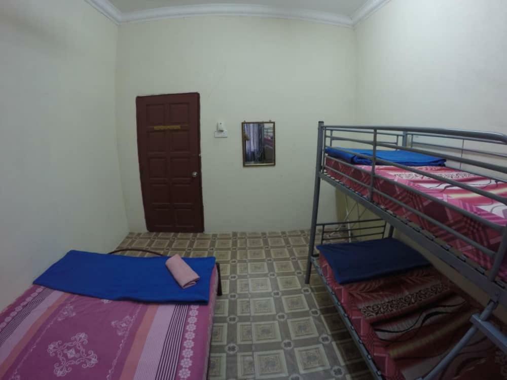 Homestay Tok Abah Kuala Besut Buitenkant foto